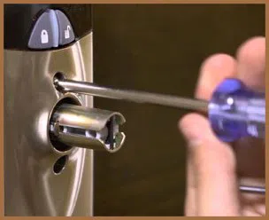 City Locksmith Shop Saint Charles, MO 636-232-0241 City Locksmith Shop Saint Charles, MO 636-232-0241 - 14-new-lock-installation